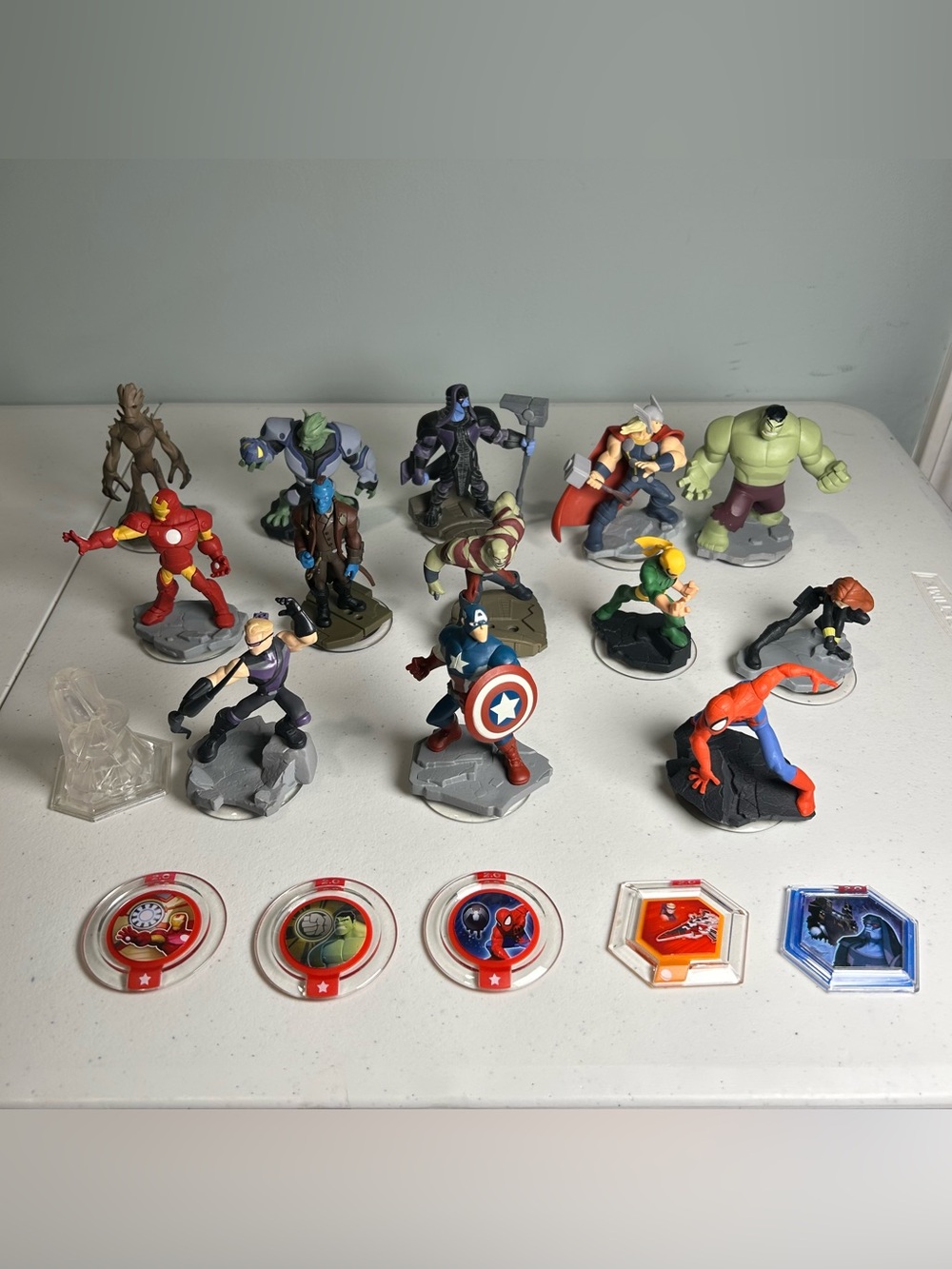 Disney Infinity Marvel Bundle Characters Disc Play Set Mixed  Lot of 19